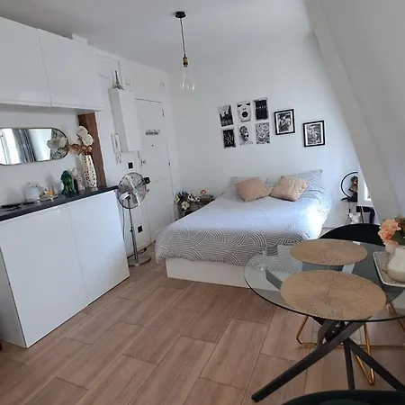 Apartment Vue Epoustouflant Sur La Tour Eiffel *